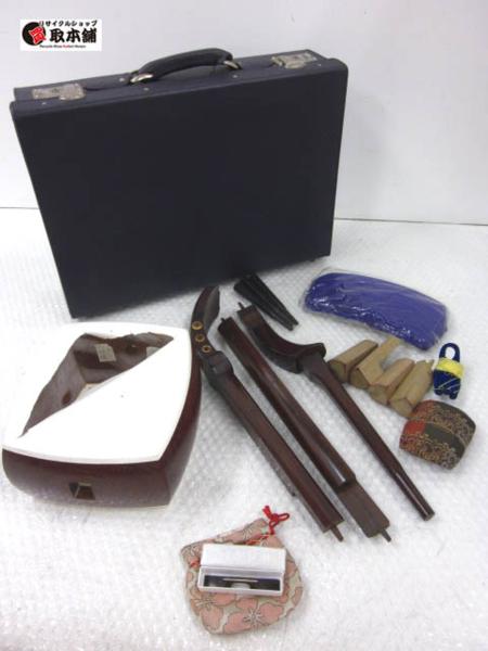 100%新品，定番 ○ 三味線 中棹 正寸 紫檀 丸打胴 皮破れ ハード