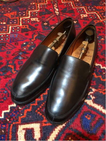 新品同様Tricker'sトリッカーズレザーバンプローファー美品