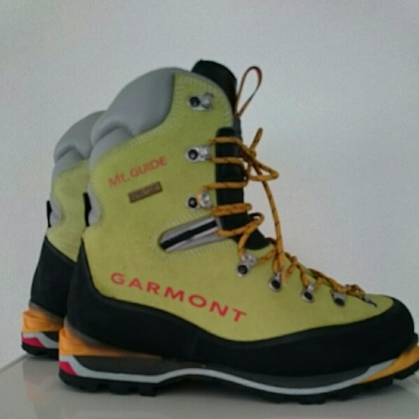 Garmontマウンテンガイドgtx 26 5 ガルモント 登山靴 26 5cm 売買されたオークション情報 Yahooの商品情報をアーカイブ公開 オークファン Aucfan Com