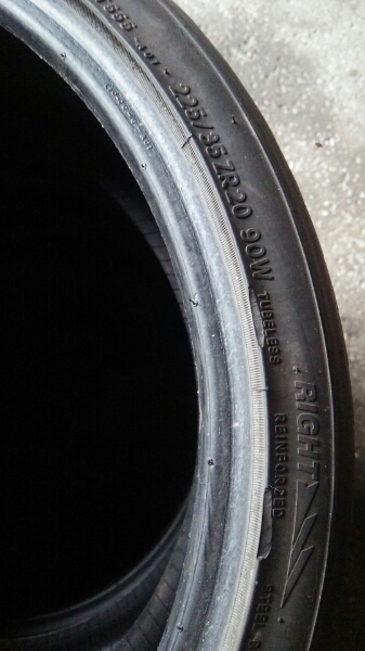 訳ありジャンク☆★ニットー555Extreme 225/35ZR20 3本セット_3