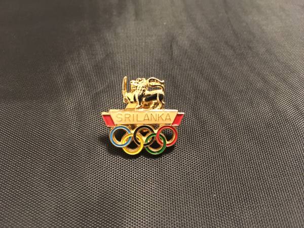 2020東京オリンピックバッチ 東京2020 オリンピック & パラリンピック エンブレム ピンバッジ