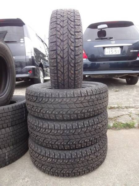 235/65Ｒ17　ヨコハマ　ジオランダー　A/T-S　中古スパイク４本