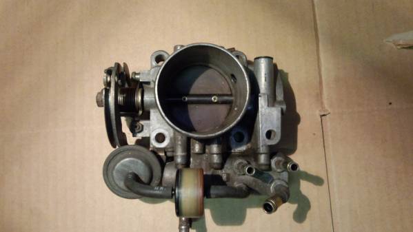 AE86　4A-G　レビン／トレノ　純正スロットル　