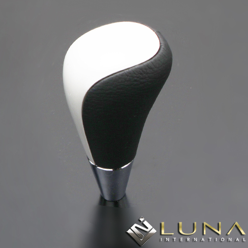 LUNA-INT ハイエース 200 Pホワイト 本革本杢 ロングシフトノブ