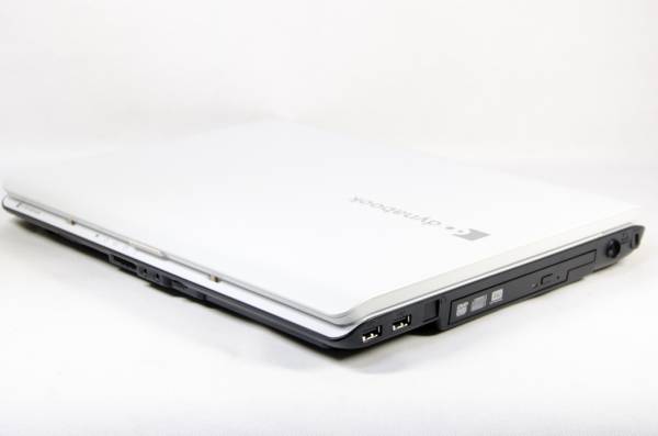 東芝 薄型ノートパソコン 白 極☆東芝 dynabook AX/54D☆1G/120G/DVD/無線/Win8.1/Office2013 東芝