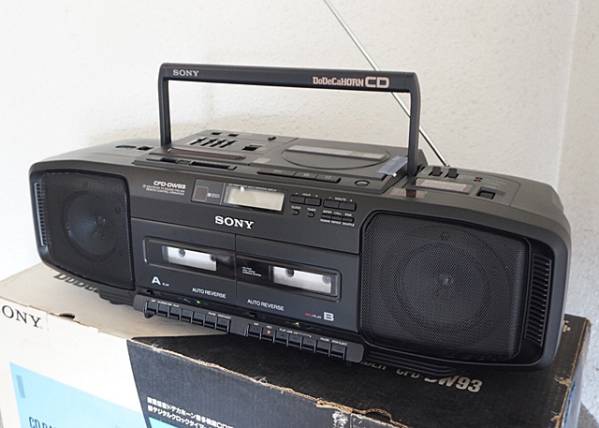 ソニー CFD-DW93 DoDeCaHORN デッドストック ラジカセ　SONY