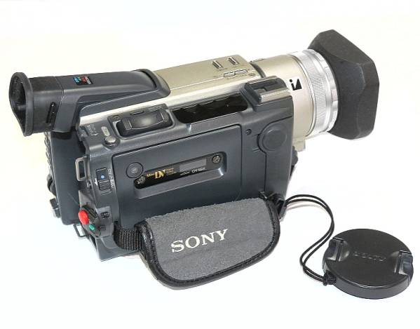SONY・DCR－TRV900・中古作動品 DCR-TRV900 ソニー Sony