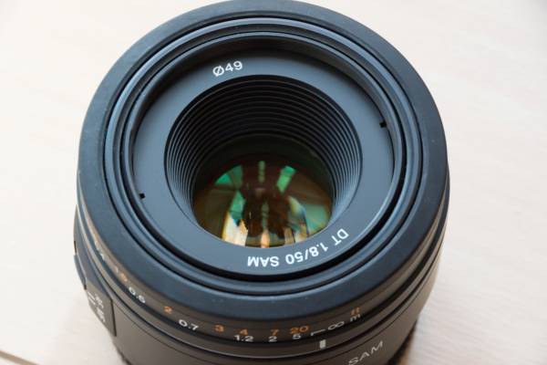 ソニーSONY単焦点レンズDT50mm F1.8 SAM SAL50F18 おまけ付 カメラ