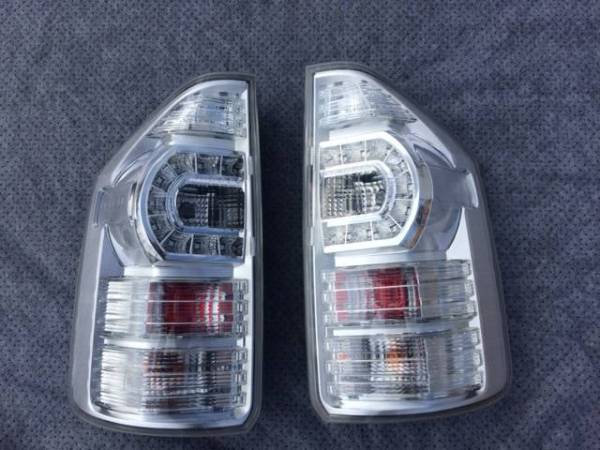 中古 70系 後期 ヴォクシー VOXY 左右テールランプ テールランプ 2026