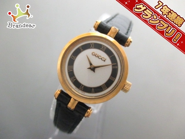 GUCCI ベゼルウォッチ - レディース 革ベルト アイボリー