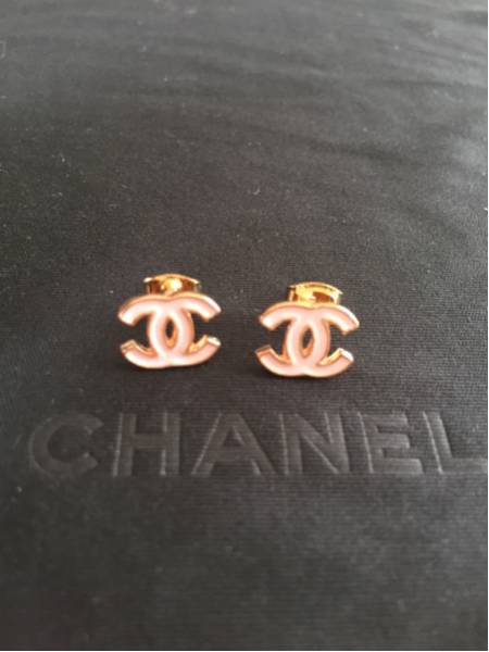 シャネルCHANEL ピンク×ゴールドココマークピアスノベルティ ブランド