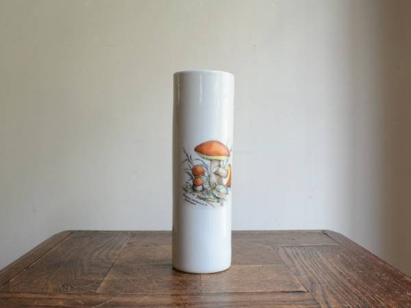 セール，新作 アンティーク 花器 ヴィンテージ デザイン BAVARIA キノコ 柄 陶器 フラワーベース きのこ(雑貨)｜売買されたオークション情報、yahooの商品情報をアーカイブ公開 - オークファン その他