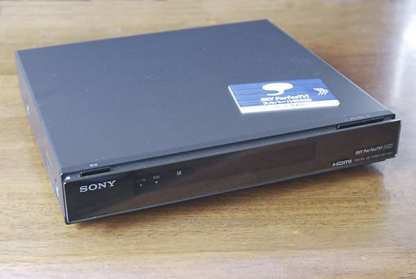 SONY DST-HD1 スカパーHDチューナー（中古） CSチューナー 家電、AV