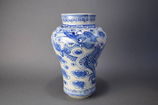 朝鮮李朝染付 龍文 花瓶 陶磁器 骨董品 李朝 染付 龍文 立壷 【李朝時代】 時代朝鮮美術 【公式通販】