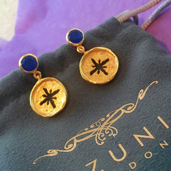 キャサリン妃愛用AZUNI LONDONラピスラズリピアスゴールドアズニ