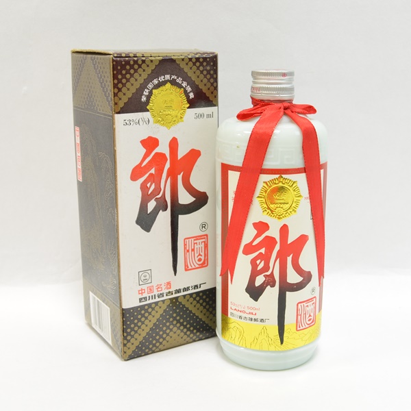 J*様 W 古酒 「郎」四川省古蘭郎酒 1995年 53% 500ml 郎牌郎酒 53% 1995年 J*様 Yahoo!オークション W - 古酒 「郎」四川省古蘭