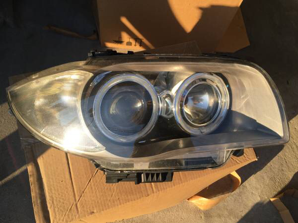 BMW 1シリーズ 130i 右 ヘッドライト　E81/E87/E82/E88 前期