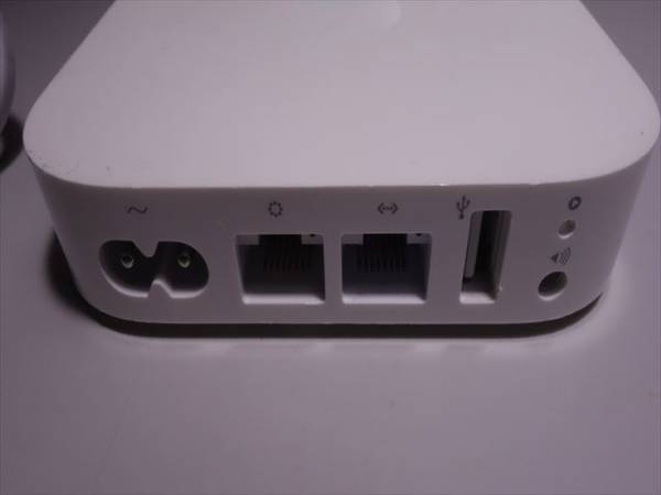 □Apple AirMac Express MC414J/A USED□ AppleMC414J/AAirMacExpress