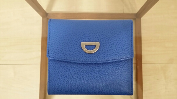 セリーヌ 三つ折り財布 淡いピンクや セリーヌ(CELINE)セリーヌ 