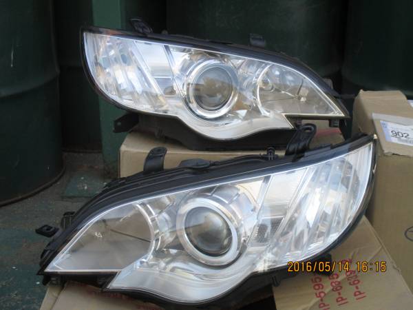 レガシィBP/BL後期純正ヘッドライト左右セット美品