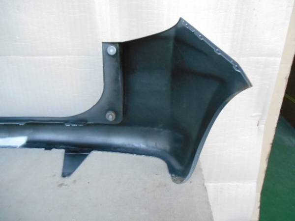 トヨタ／ＮＣＰ１００　ラクティス　リアバンパー　8T4？？