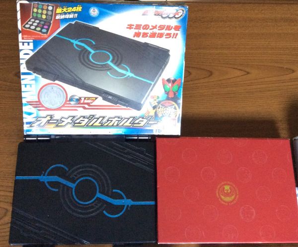 仮面ライダーオーズ】ドライバー・メダルホルダー2個・メダル
