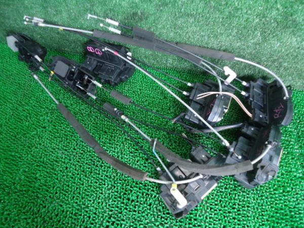 キューブ BZ11 純正ドアロックソレノイドセット (3BI757LK4左