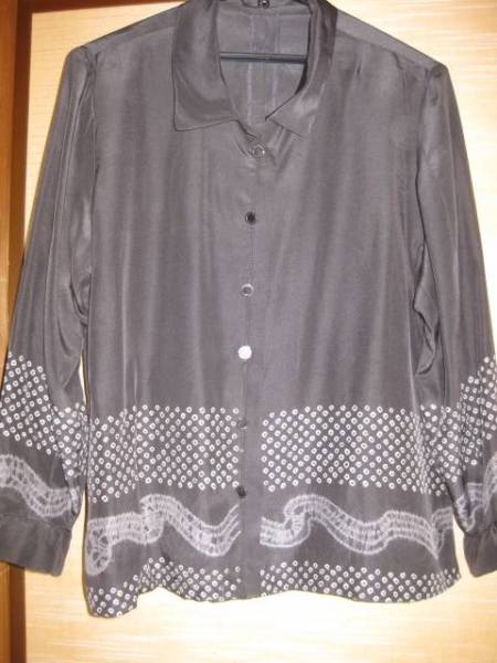 ☆正絹　グレー兵児帯からのリメイク　ブラウス　☆素敵☆