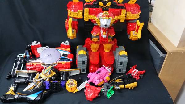 ニンニンジャーなど 戦隊もの 幼児玩具ジャンク扱い 大量処分1円