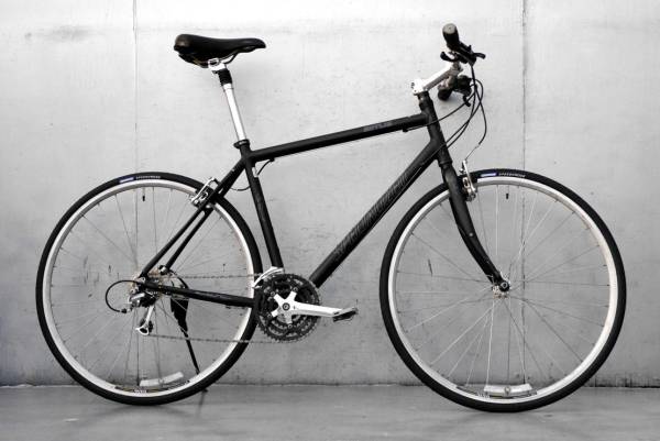 SPECIALIZED Sirru シラス(タイヤ新品)700C CT51 CrossBike 中古