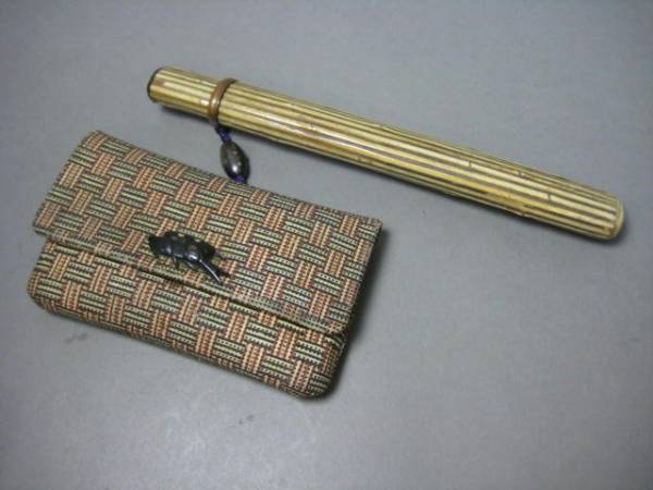 Yahoo!オークション 煙草入 根付 煙管筒 「煙草入れ前金具」美術品の 