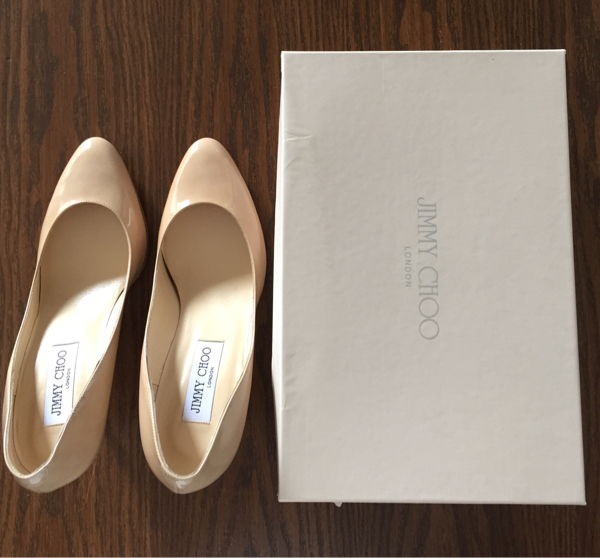 ジミーチュウJIMMY CHOOパテントレザーヌードサイズ38試着のみ