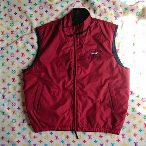 【L】新品cutter＆buckベスト