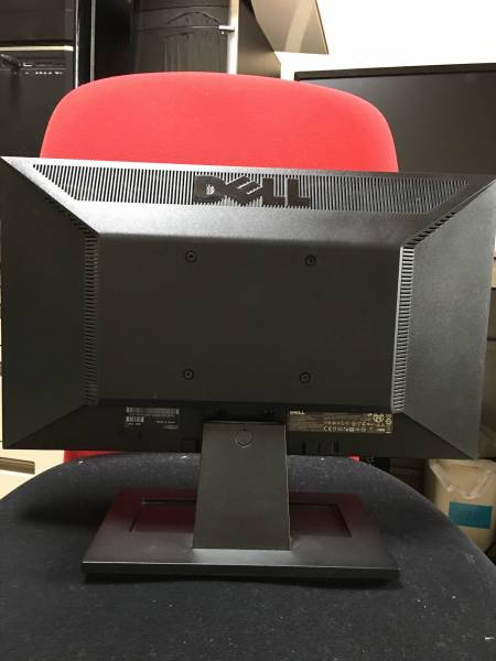 DELL P2815Q 28インチ 4K ディスプレイ/モニター 3840x2160 中古