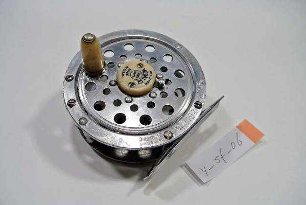 Pflueger Medalist 1492 スカラプテッドピラー　(y_sf_06)