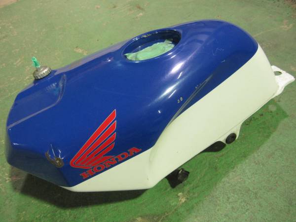 NSR250 MC18 純正 燃料タンク コック付き NSR250R MC28純正