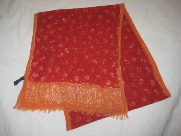 『45rpm』ペイズリー柄ガーゼストール 赤×オレンジ