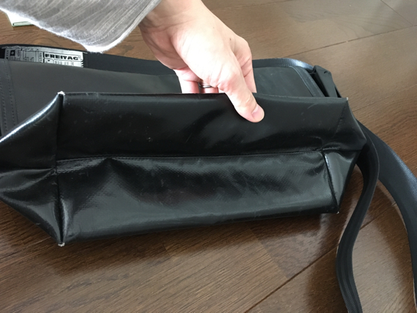 FREITAG フライターグF42 SURFSIDE6 黒 ブラック単色 Freitag F42