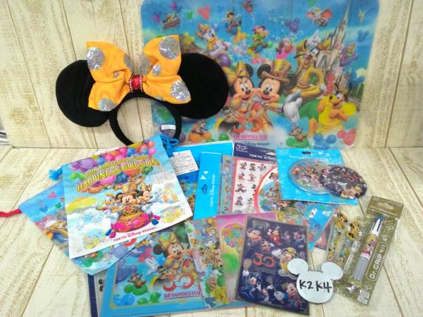 TDR30ｔｈクリアファイル ボールペン ポストカード等18点　K2K4