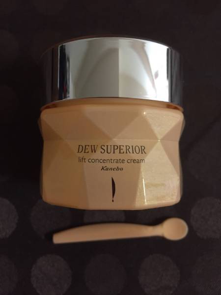 DEW ◇(未使用)Kanebo DEWスペリアコンセントレートクリーム30g 