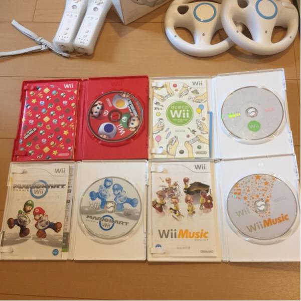Wii本体☆マリオカートセット☆マリオブラザーズソフト4本付き