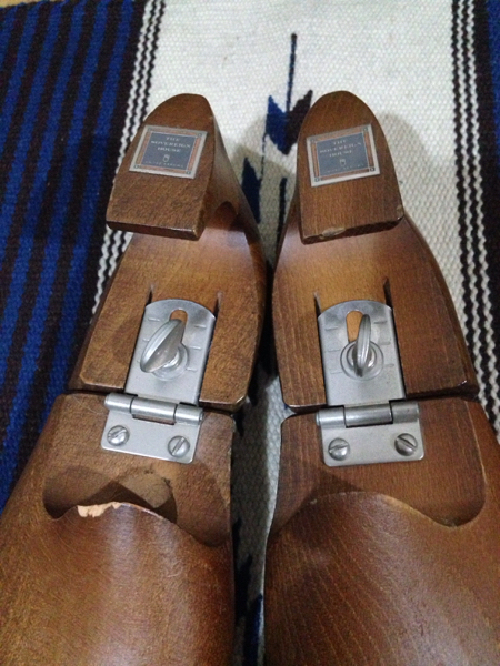 ラコルドヌリアングレーズ ソブリンハウス別注ブラウン塗装B級品 ラ コルドヌリ アングレーズ シューツリー 木製 ブラウンAFC8