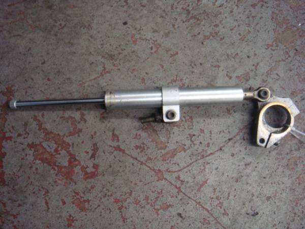VT250　SPADAにて使用　　37パイデイトナ？ステアリングダンパー
