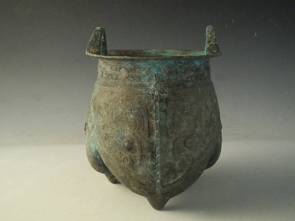 ◇伯◇古銅 中国 幾何学紋 細密彫刻 三脚 瓶掛 a151 金属工芸 工芸品
