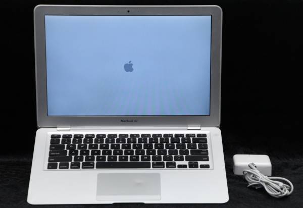 ジャンク☆Apple MacBook Air A1304 13インチ 本体+充電器☆1円 美