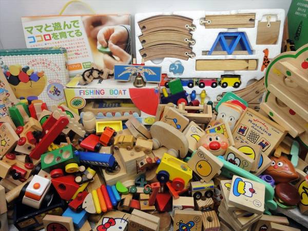 R456/大量☆木のおもちゃ☆知育☆withマム☆列車☆積み木等