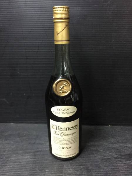 Hennessy ヘネシー VSOP 700ml 未開栓 箱なし 1円スタート 未開栓 ☆古酒