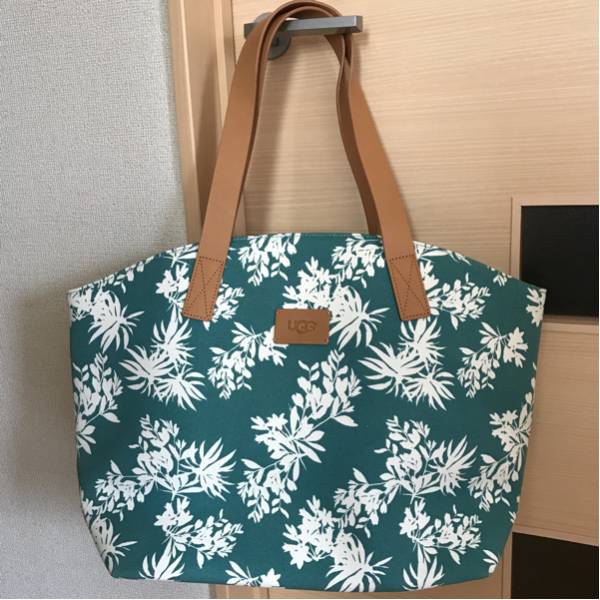 UGG ハワイ限定トートバッグ（マリーン色）
