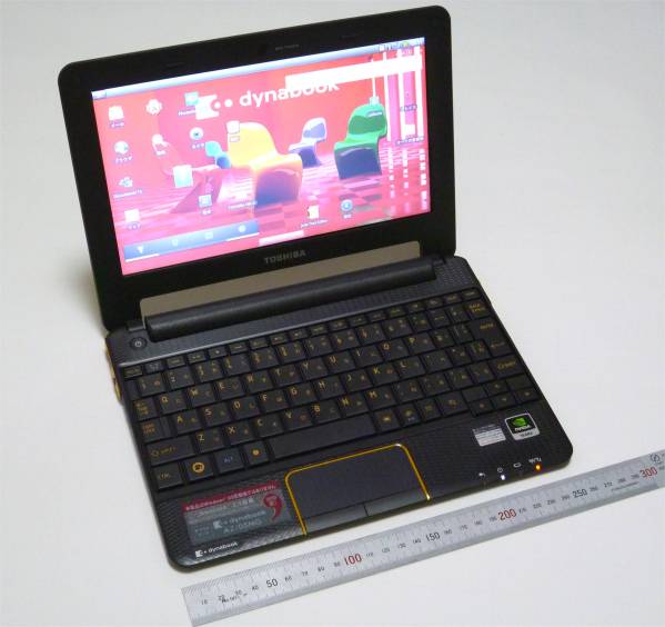 ★ Toshiba Dynabook AZ/05MG　Android　docomo 3G　美品