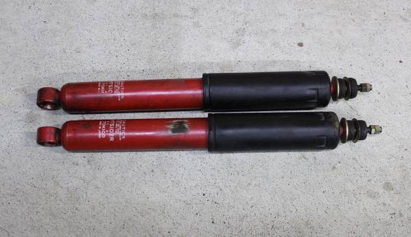 ケ*ウ様 AE86 トキコ　HTS102R リア　ショック 現状品 ☆ AE86 トキコ TOKICO HTS102R リアショック 左右 ☆